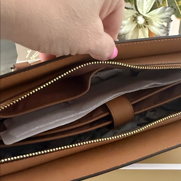 Tory Burch Large Emerson Top Zip Tote Brand New Authentic 14.5X13 - Picture 7 of 11